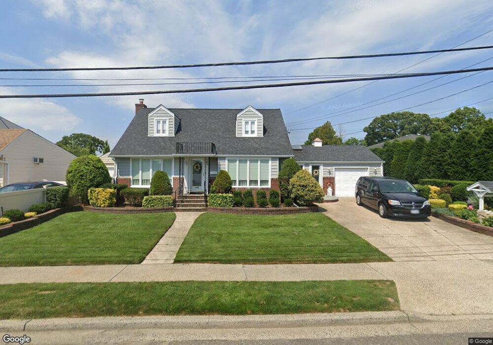 1190 Emma Place, Franklin Square, NY 11010 - photo 1