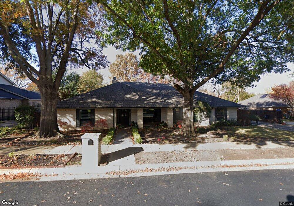 3813 Cambridge Cir E, Bedford, TX 76021 - photo 1