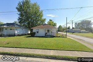 602 E Main St, Christopher, IL 62822