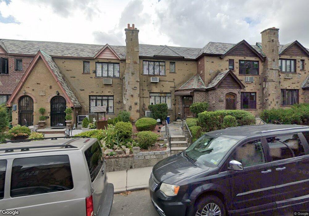 4562 193rd St, Flushing, NY 11358 - photo 1