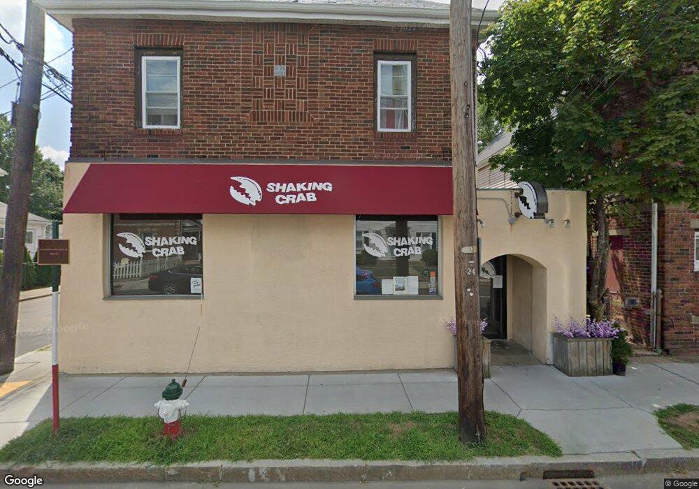 203 Adams St unit 2, Newton, MA 02458 - photo 1