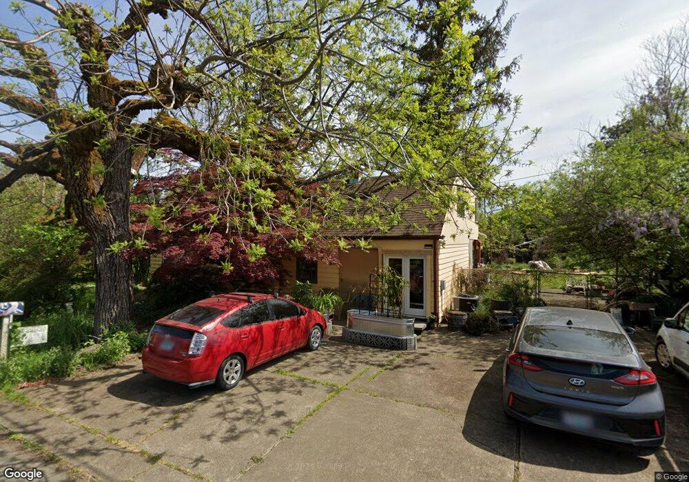 2115 SE Crystal Lake Dr, Corvallis, OR 97333 - photo 1