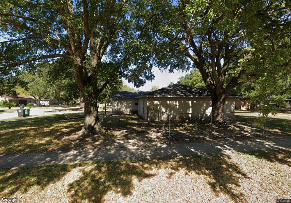 9002 Bunny Run Dr, Houston, TX 77088 - photo 1