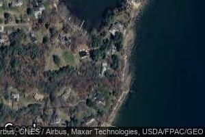 77 Sanderson Rd, Cumberland Foreside, ME 04110