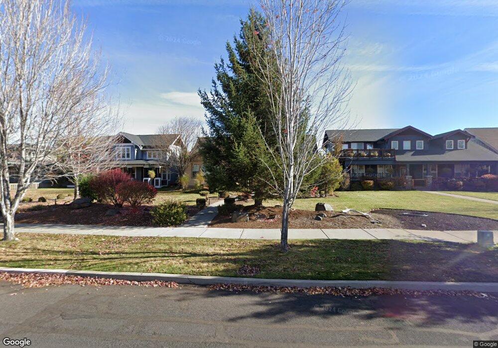 948 NW 15th St, Redmond, OR 97756 - photo 1