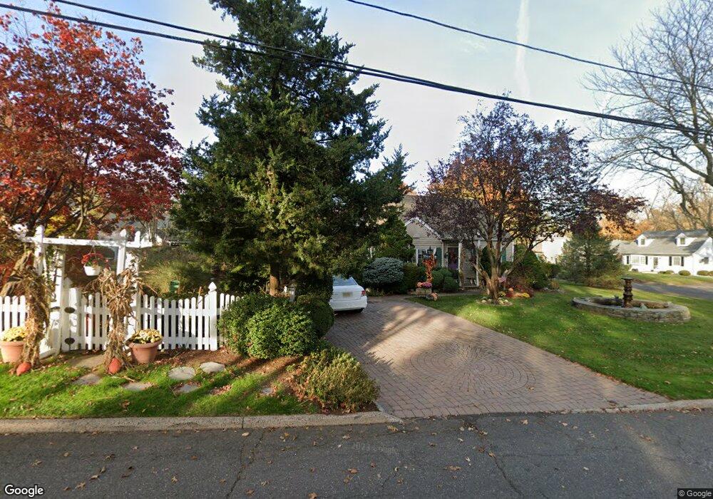 189 Hebberd Ave, Paramus, NJ 07652 - photo 1