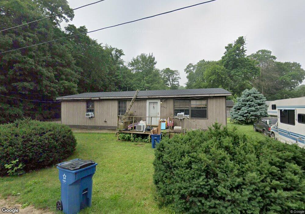 8540 E Central Park Ave, New Carlisle, IN 46552 - photo 1