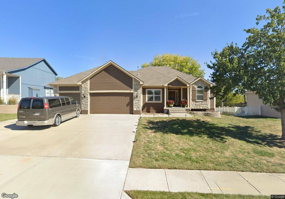 1304 Haystack Rd, Raymore, MO 64083 - photo 1