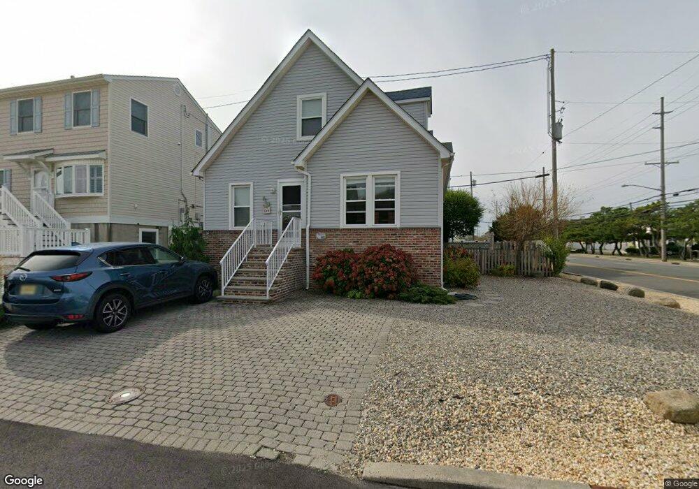 139 Silver Beach Rd, Lavallette, NJ 08735 - photo 1