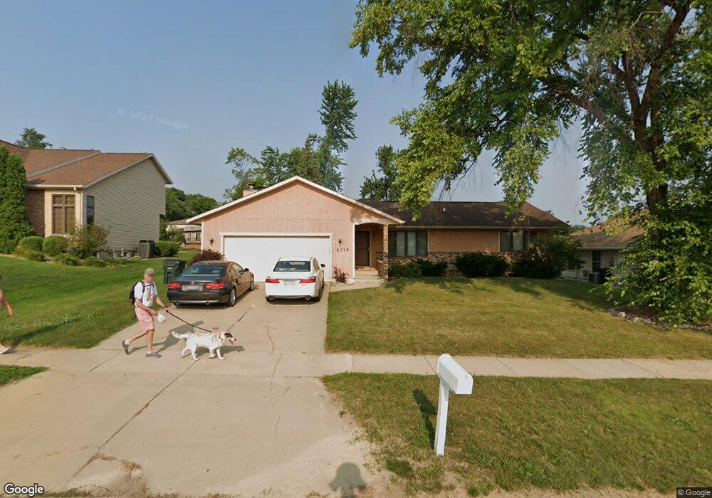 4119 Sally Dr NE, Cedar Rapids, IA 52402 - photo 1