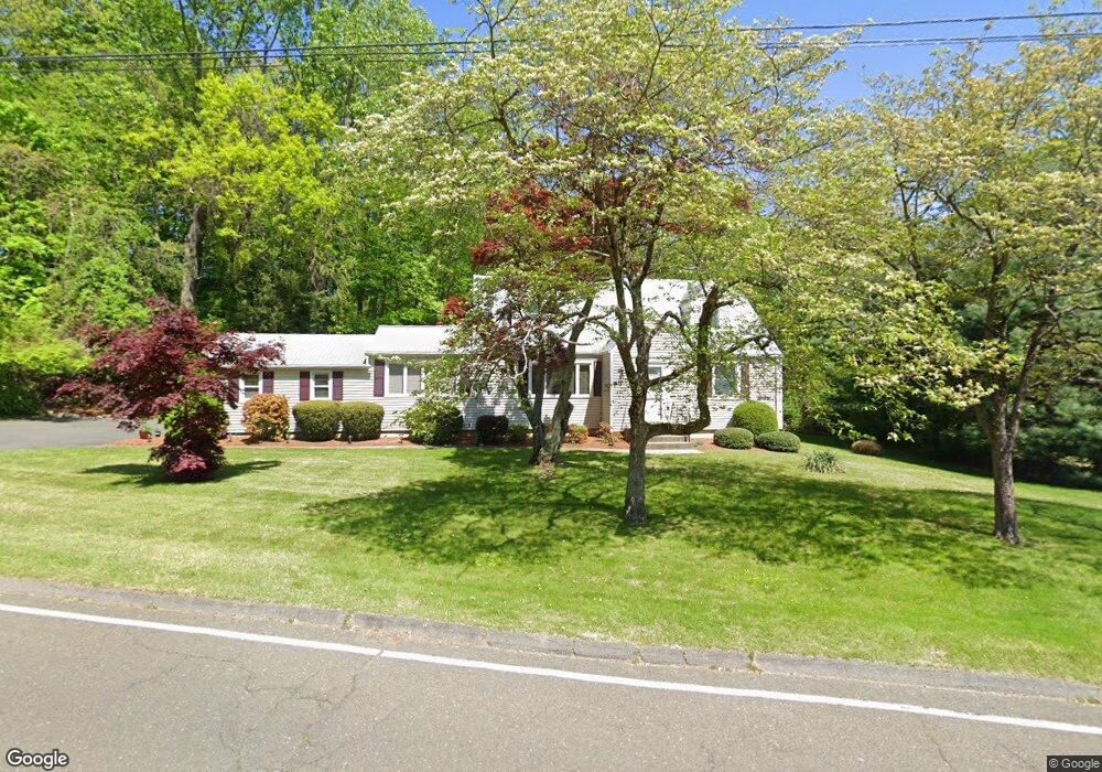 102 Tanglewood Rd, Trumbull, CT 06611 - photo 1