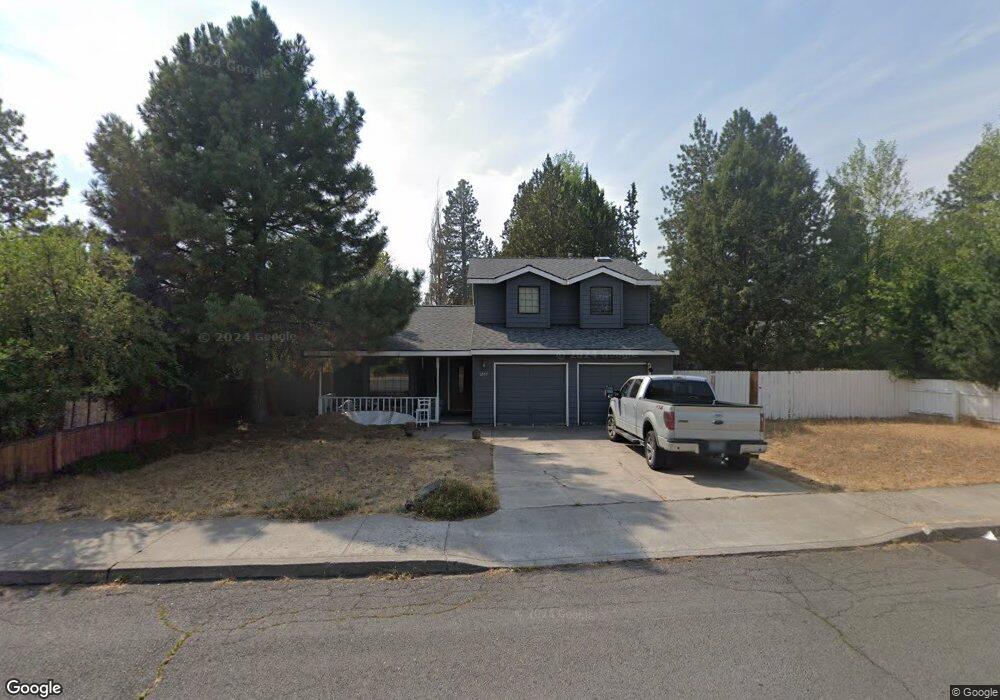 1207 SE Gatewood Place, Bend, OR 97702 - photo 1