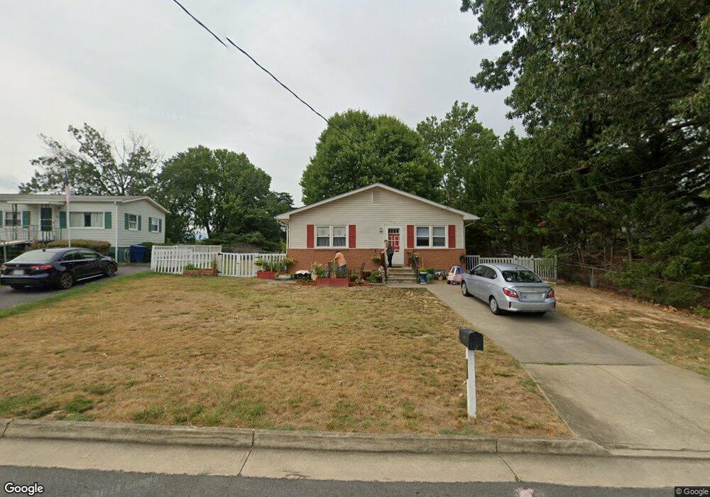 836 W 15th St, Front Royal, VA 22630 - photo 1