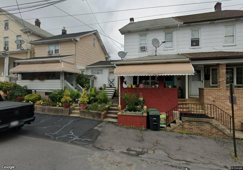 523 Arthur St, Hazleton, PA 18201 - photo 1