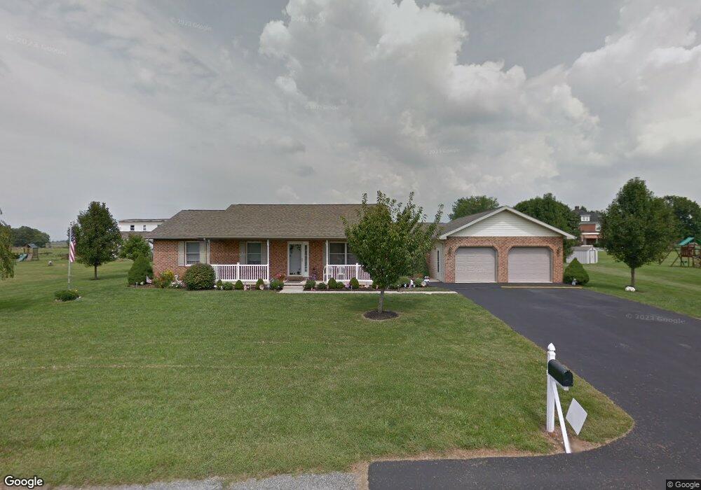 1115 Olive Dr, Greencastle, PA 17225 - photo 1