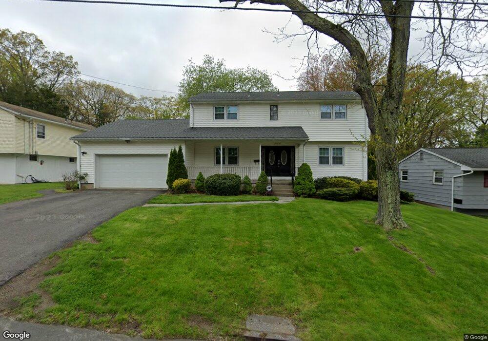 65 Gail Dr, Waterbury, CT 06704 - photo 1