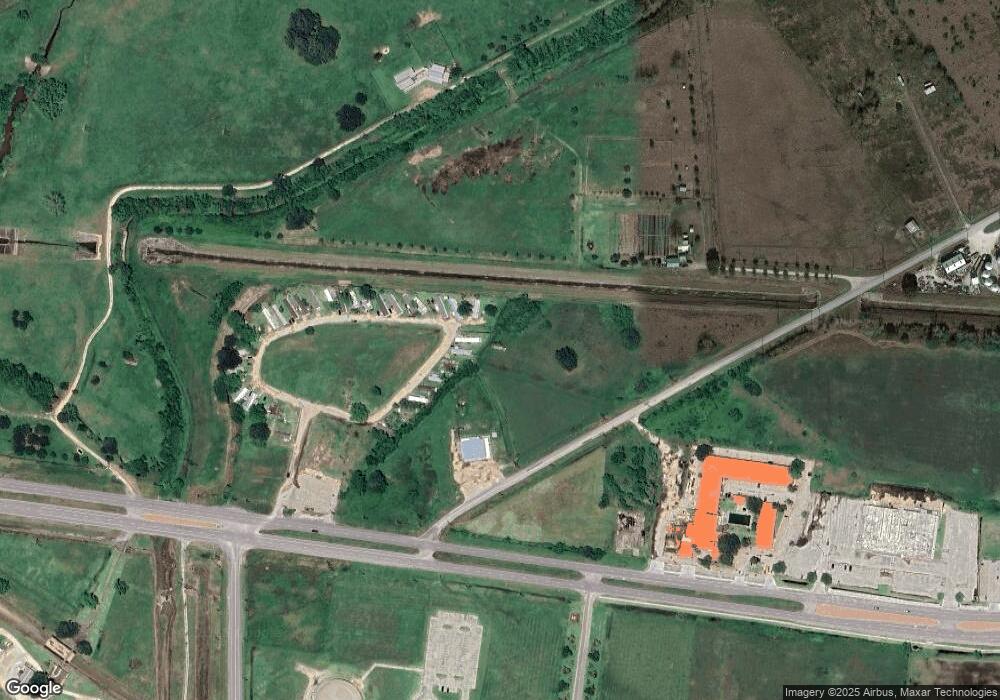 70 12th St, Bay City, TX 77414 - photo 1