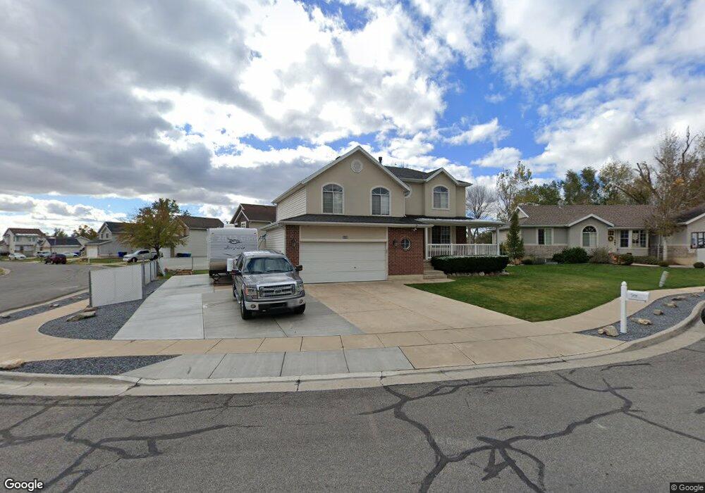 727 Lewis And Clark Dr, Centerville, UT 84014 - photo 1