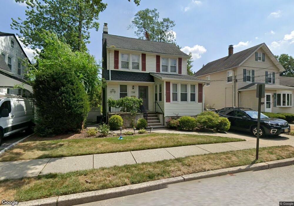 726 Center Ave, River Edge, NJ 07661 - photo 1