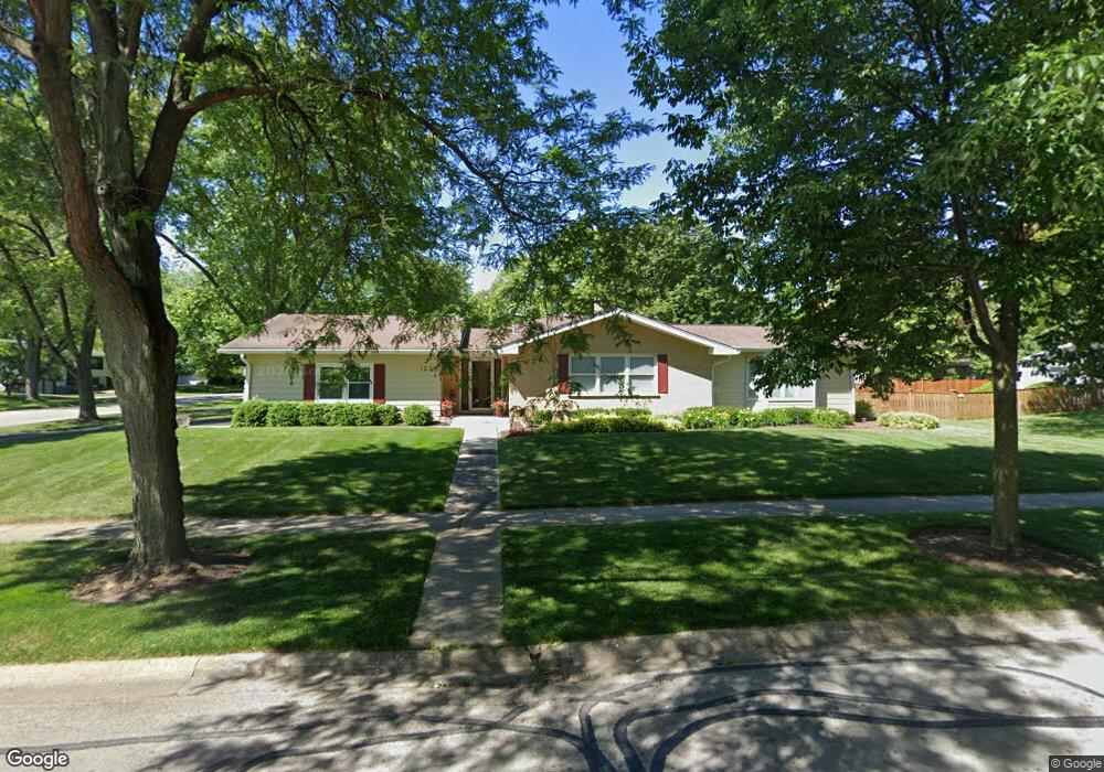 1229 Sandpiper Ln, Naperville, IL 60540 - photo 1