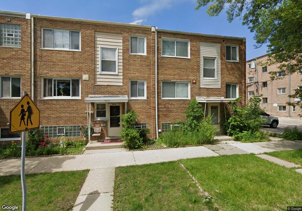 3016 W Granville Ave, Chicago, IL 60659 - photo 1