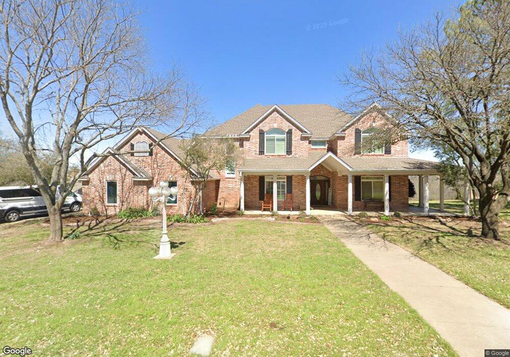 807 Shady Creek Dr, Cleburne, TX 76033 - photo 1