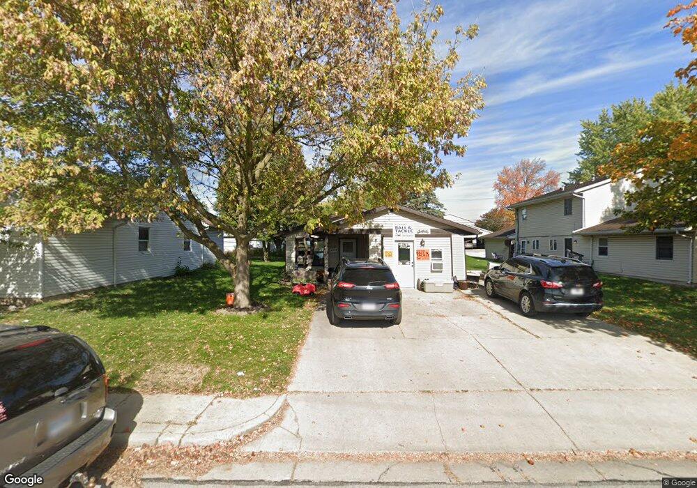 934 Hager St, Saint Marys, OH 45885 - photo 1