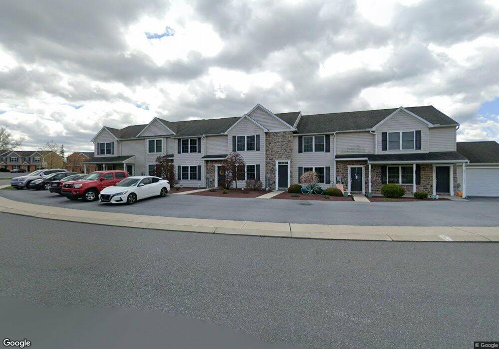 128 Redstone Cir, Denver, PA 17517 - photo 1