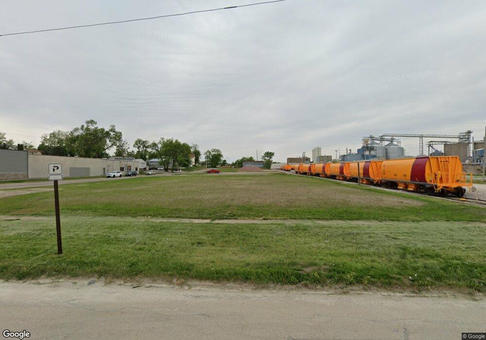 1240 9th St SW, Cedar Rapids, IA 52404 - photo 1