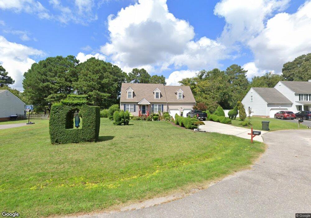 920 Cherokee St, West Point, VA 23181 - photo 1