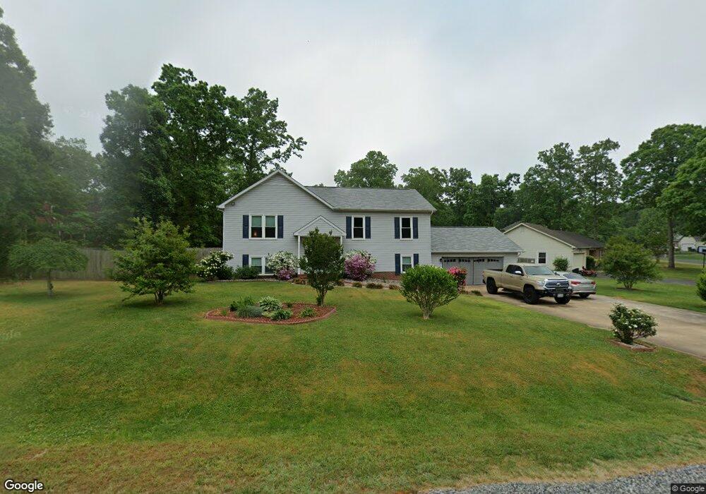 10507 Heather Greens Cir, Spotsylvania, VA 22553 - photo 1