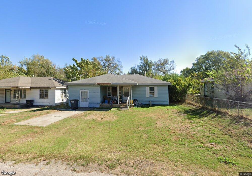 341 S Lindale Ave, Shawnee, OK 74801 - photo 1