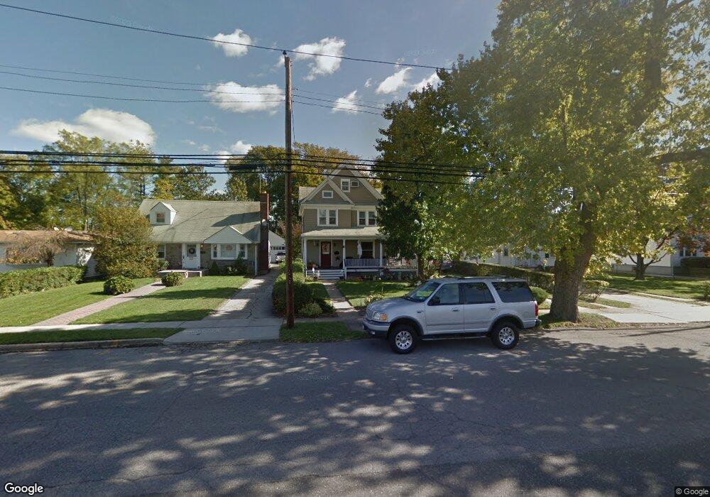 82 Mayfair Ave, West Hempstead, NY 11552 - photo 1