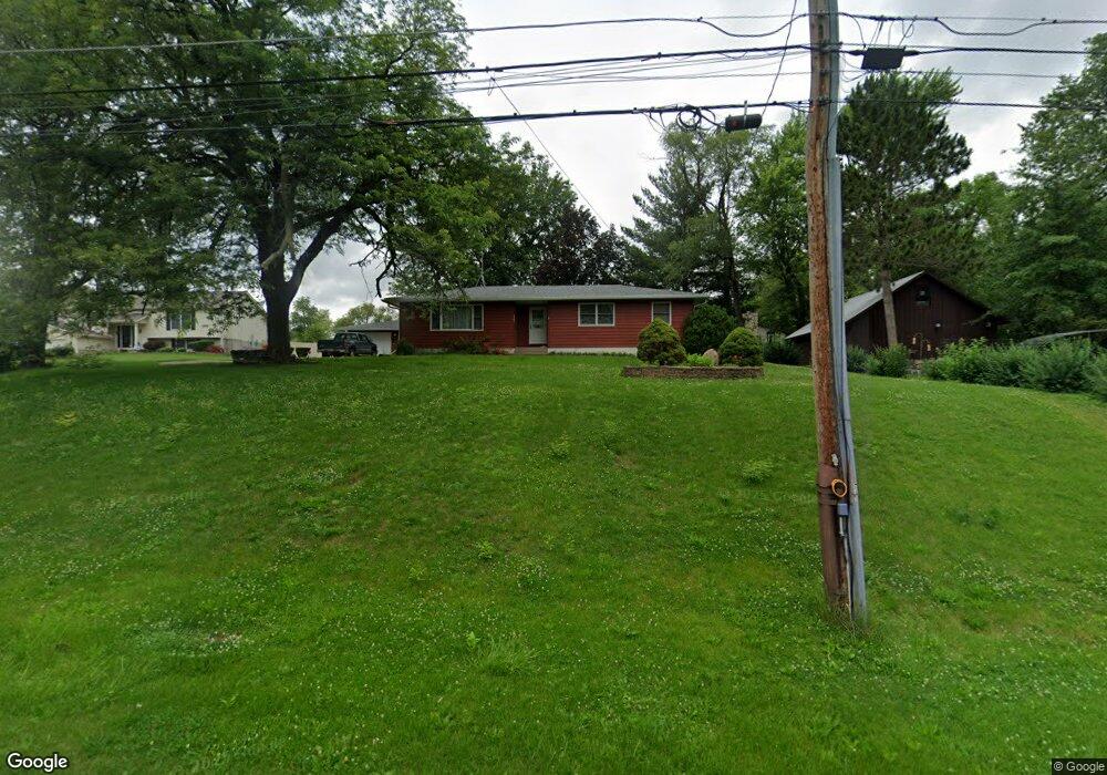 1904 W 49th St, Davenport, IA 52806 - photo 1