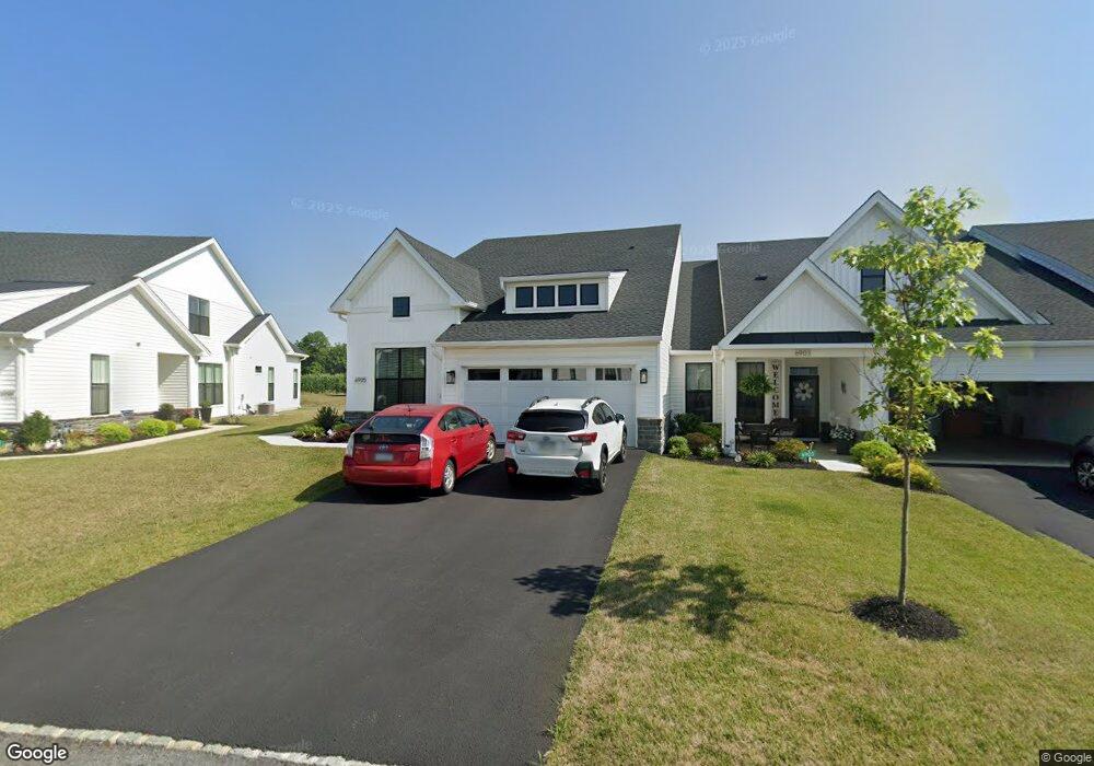 6905 Cedar Dr, Bath, PA 18014 - photo 1