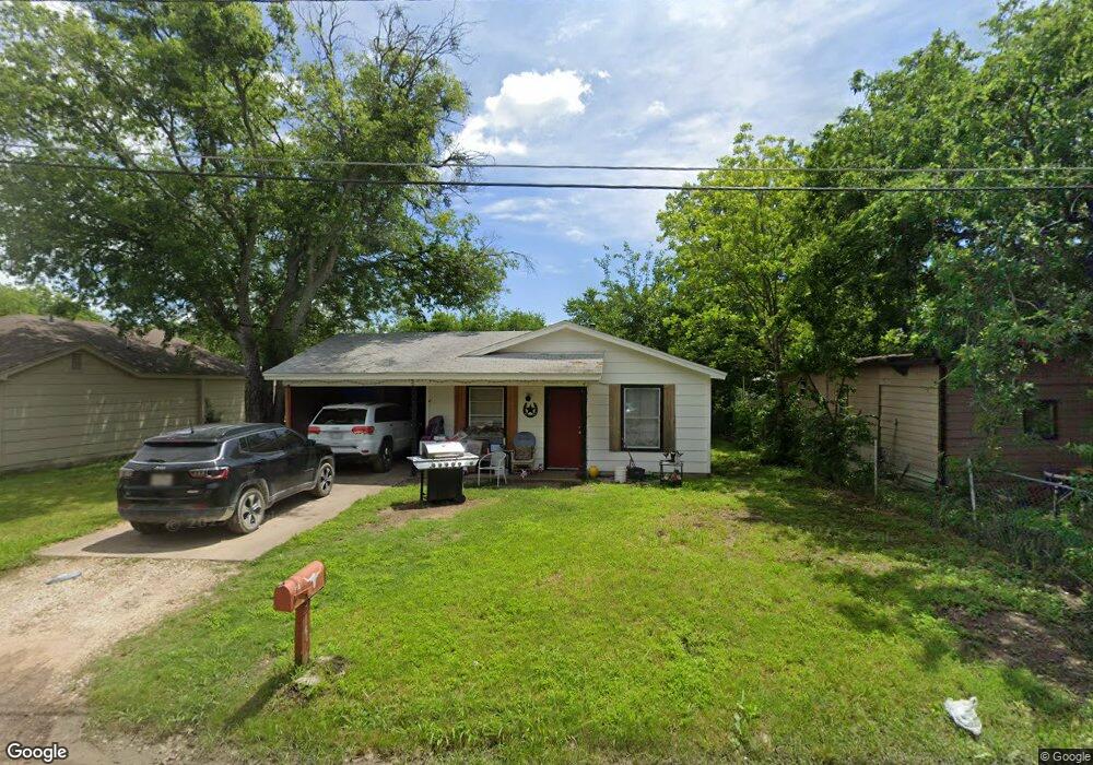 314 Evans St, Cleburne, TX 76031 - photo 1