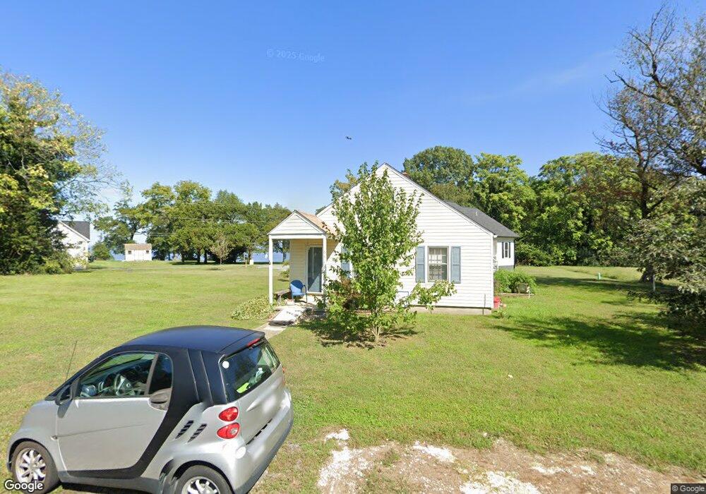 3411 Stratford St, Colonial Beach, VA 22443 - photo 1