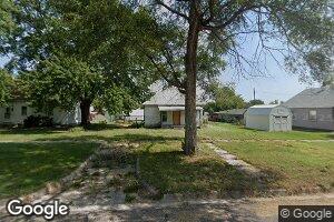 822 N Cedar St, Red Cloud, NE 68970