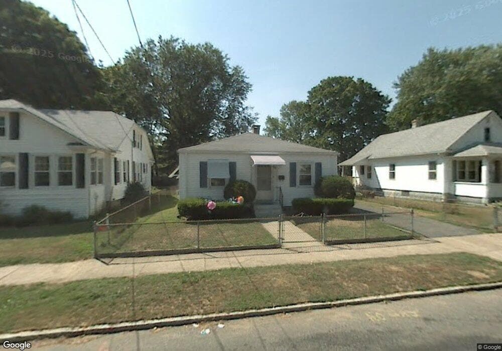 68 Denver St, Springfield, MA 01109 - photo 1