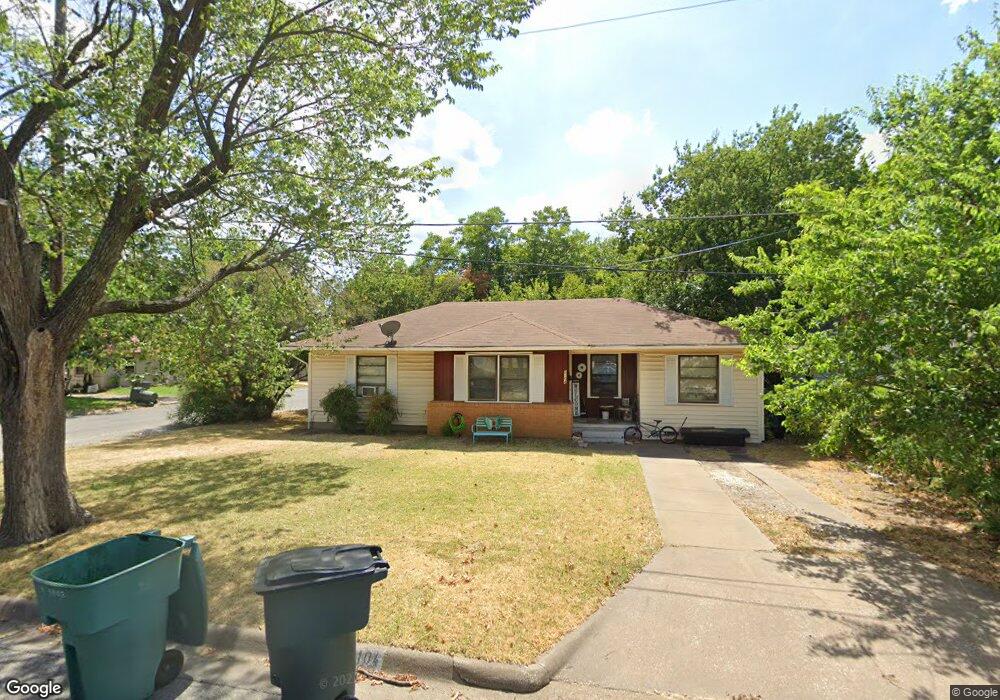2104 N Alexander St, Sherman, TX 75092 - photo 1