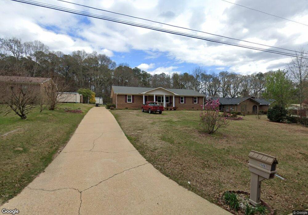 586 Davis Dr, Roanoke, AL 36274 - photo 1