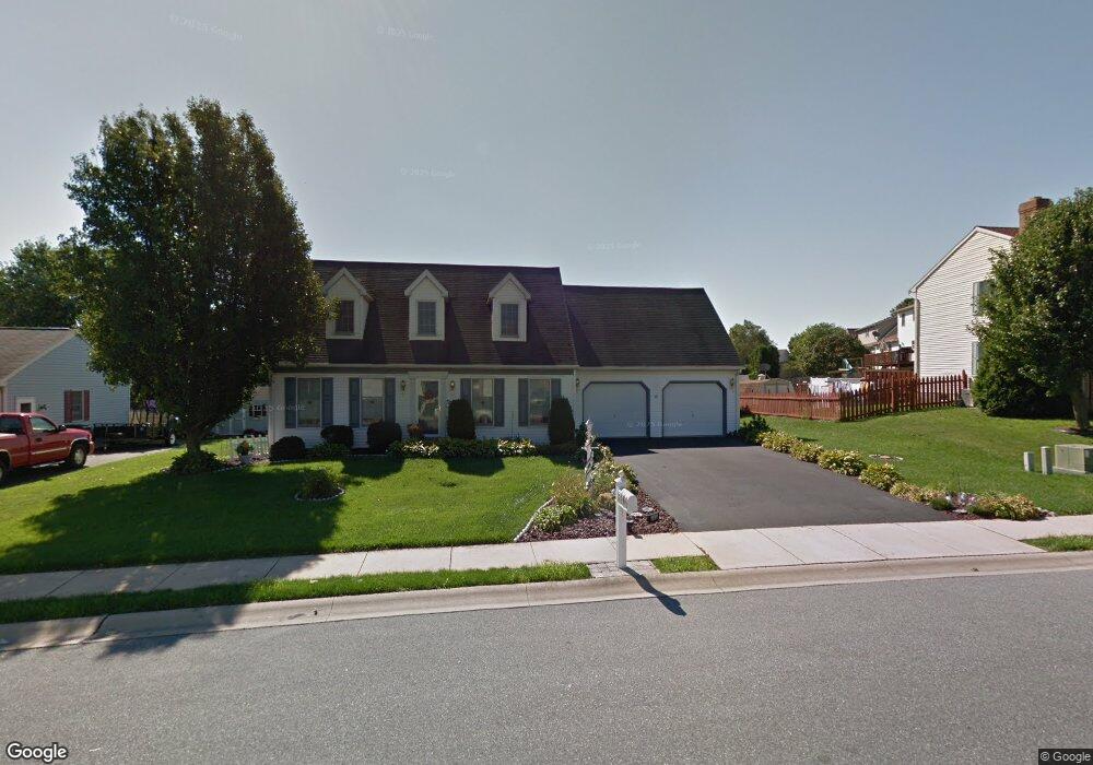 290 W Fulton St, New Holland, PA 17557 - photo 1