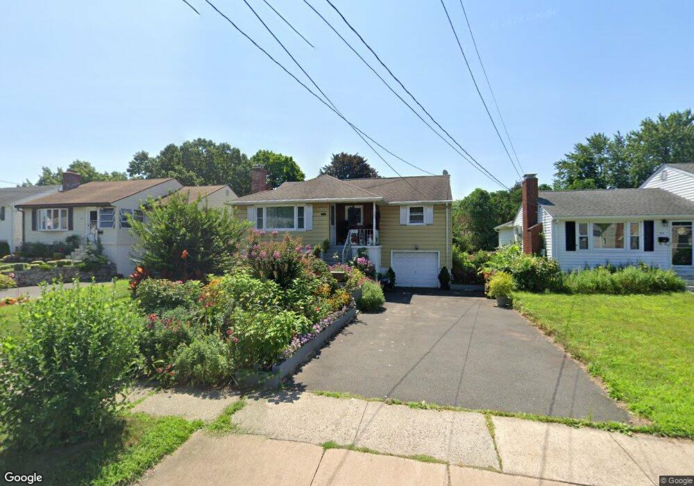47 Crocker Ave, West Hartford, CT 06110 - photo 1