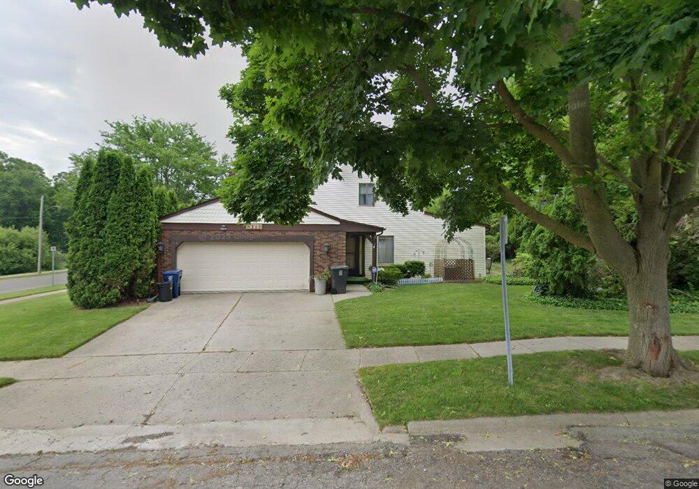 305 Allendale Place, Flint, MI 48503 - photo 1