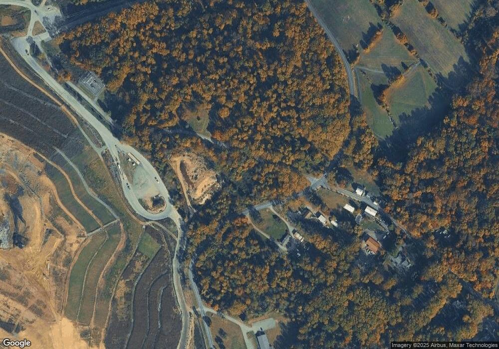 899 Mountain Rd, Boyertown, PA 19512 - photo 1