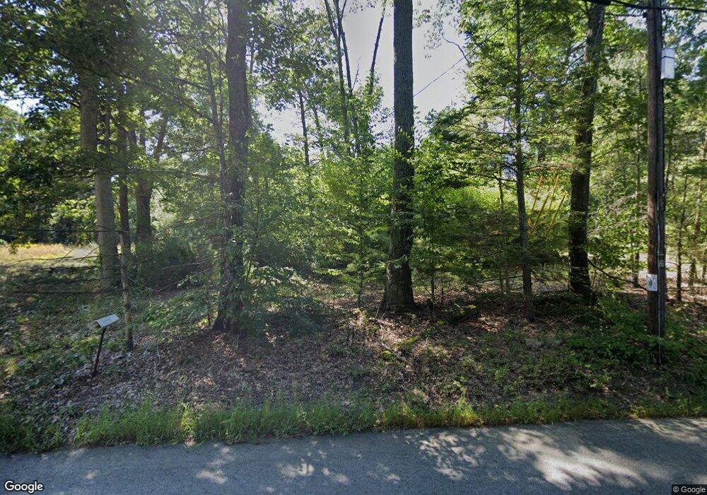 205 Cedar St, Sturbridge, MA 01518 - photo 1