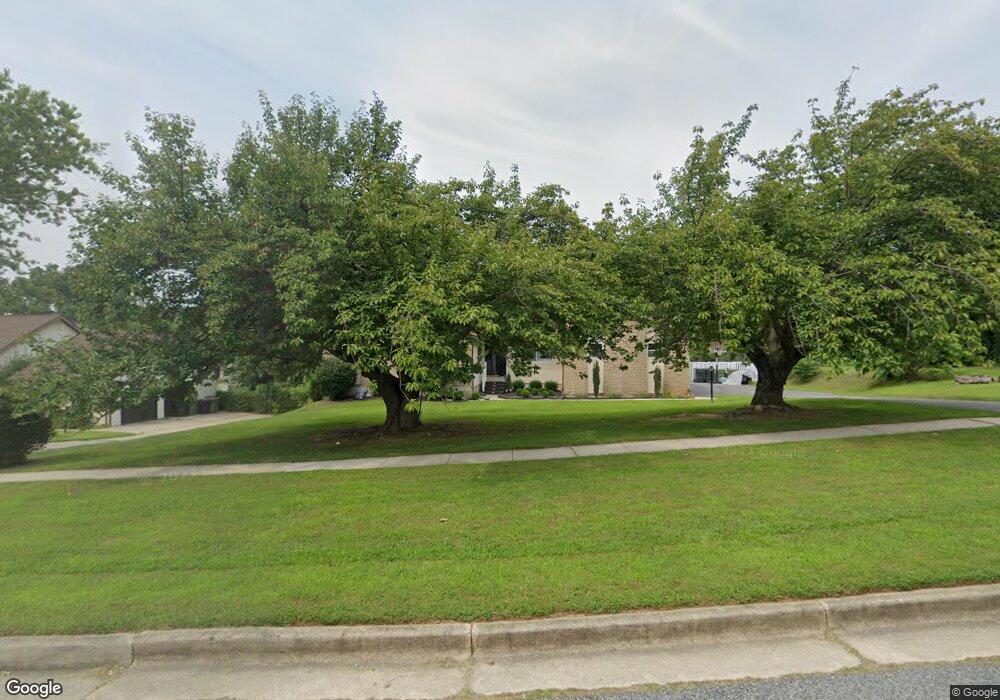 821 Hilltop Rd, Newark, DE 19711 - photo 1