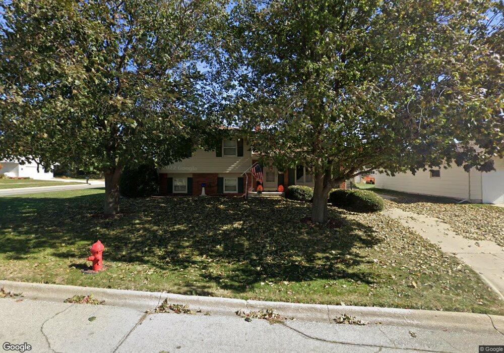 336 E 24th St N, Newton, IA 50208 - photo 1
