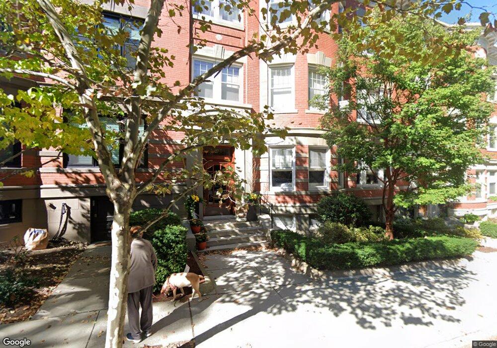 27 Claflin Rd unit 2,  27, Brookline, MA 02445 - photo 1