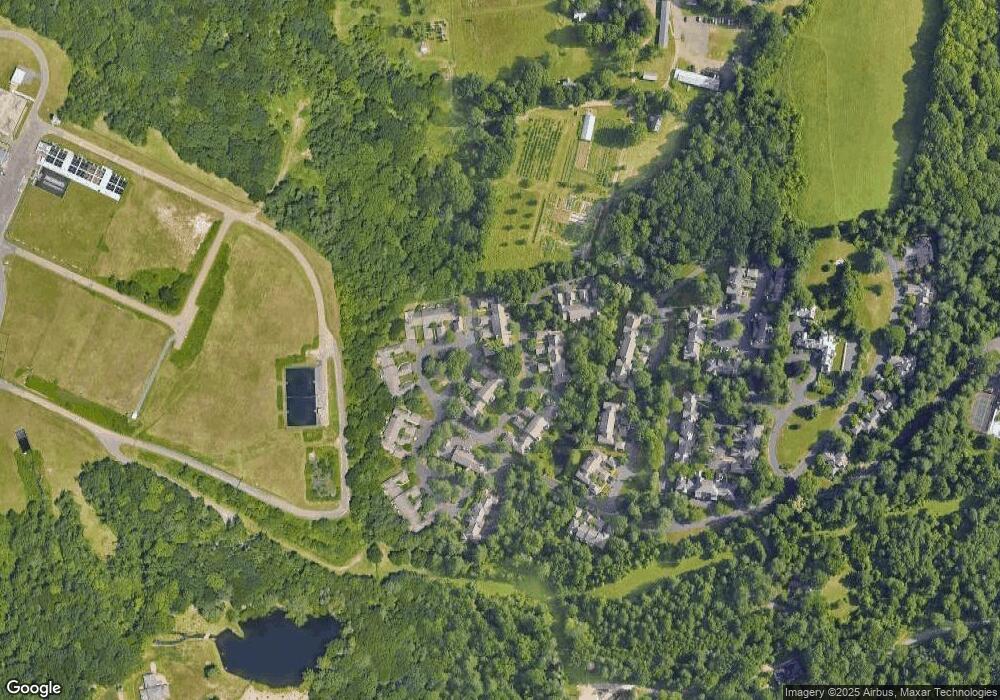 12 Chambord Park unit 12, Bloomfield, CT 06002 - photo 1